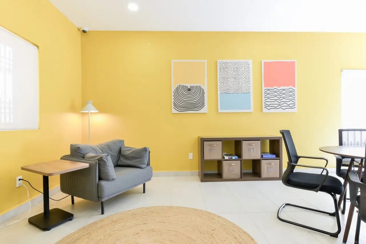 Privates Zimmer und eigenes Badezimmer in der Zona Tec Bild 34