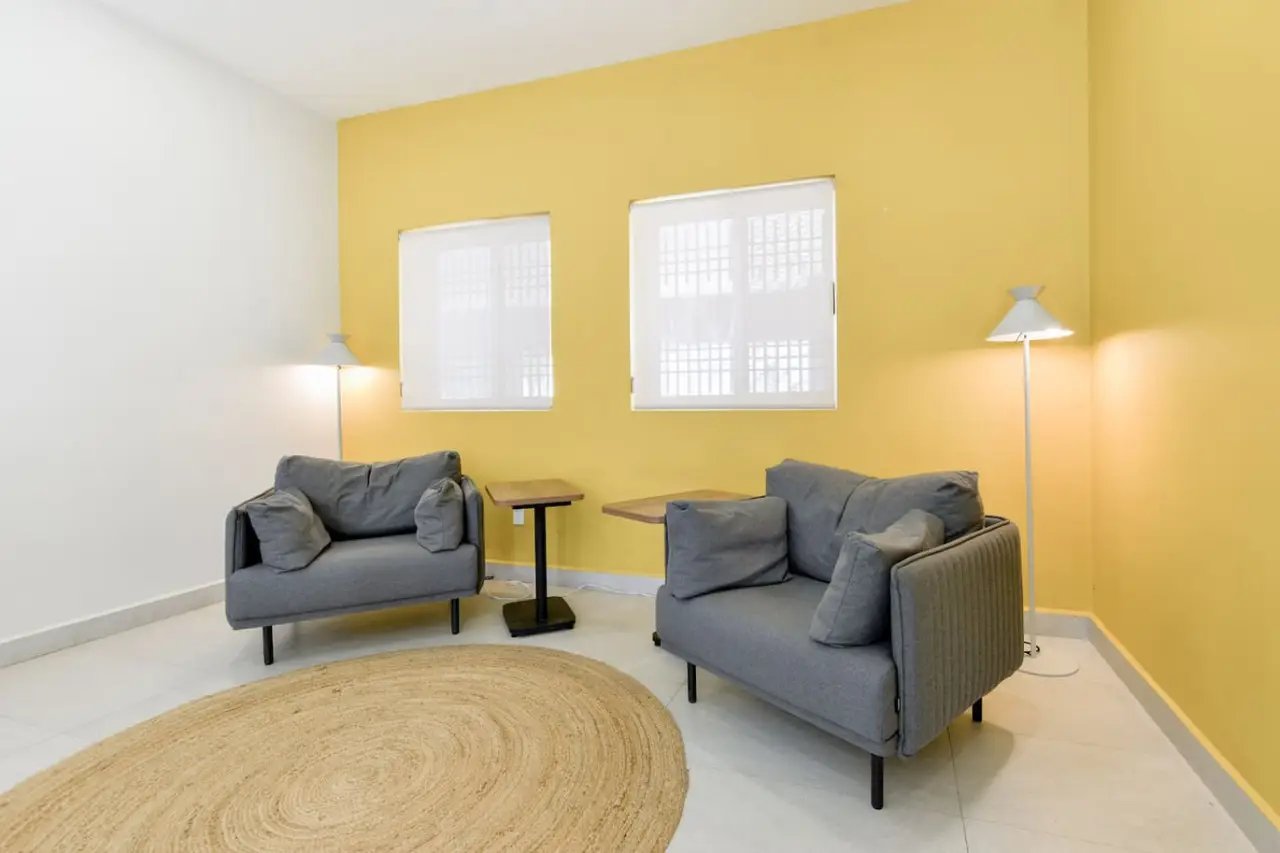 Privates Zimmer und eigenes Badezimmer in der Zona Tec Bild 53